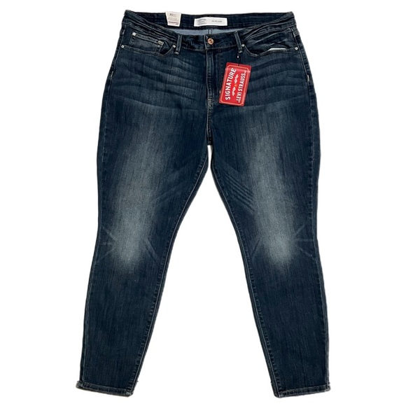 Levi Strauss | Mid Rise Dark Wash Skinny Jeans - Picture 1 of 9